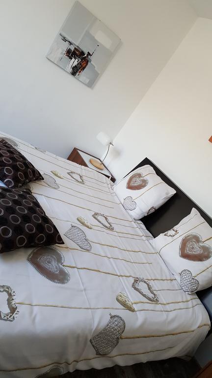 Hotel Le 6 3 Home Port En Bessin מראה חיצוני תמונה